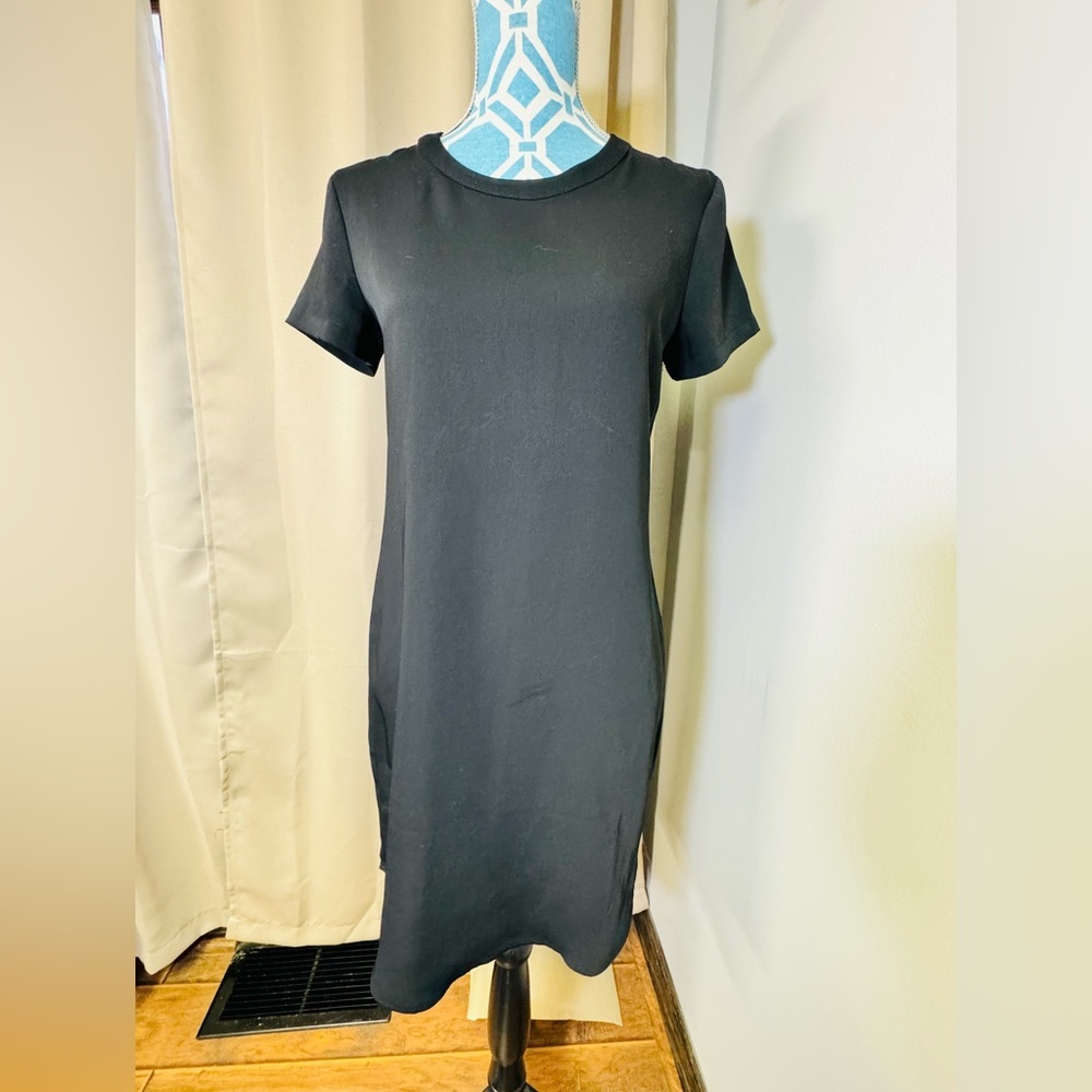 ADRIENNE VITTADINI Women’s Size 2 Dress Shift Short Sleeve Black Mini